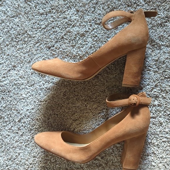 Camel marc Fisher block heel size 9.5 - Picture 4 of 8